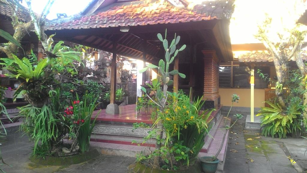 Liang House And Hostel Убуд Екстер'єр фото