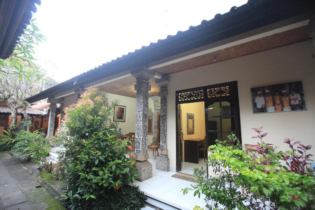 Liang House And Hostel Убуд Екстер'єр фото