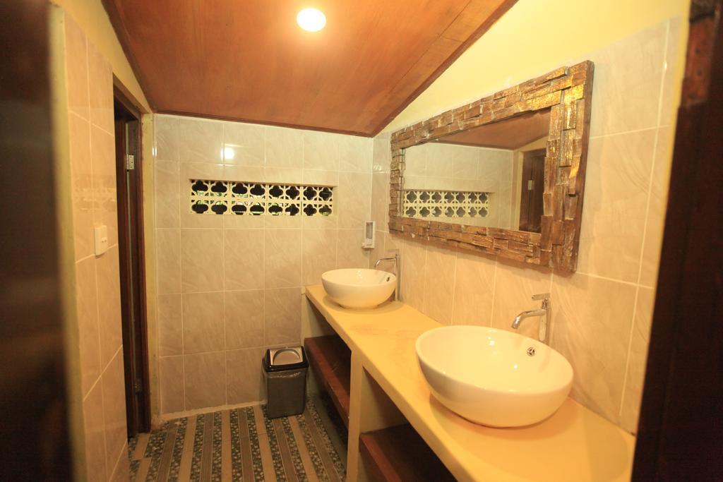 Liang House And Hostel Убуд Екстер'єр фото